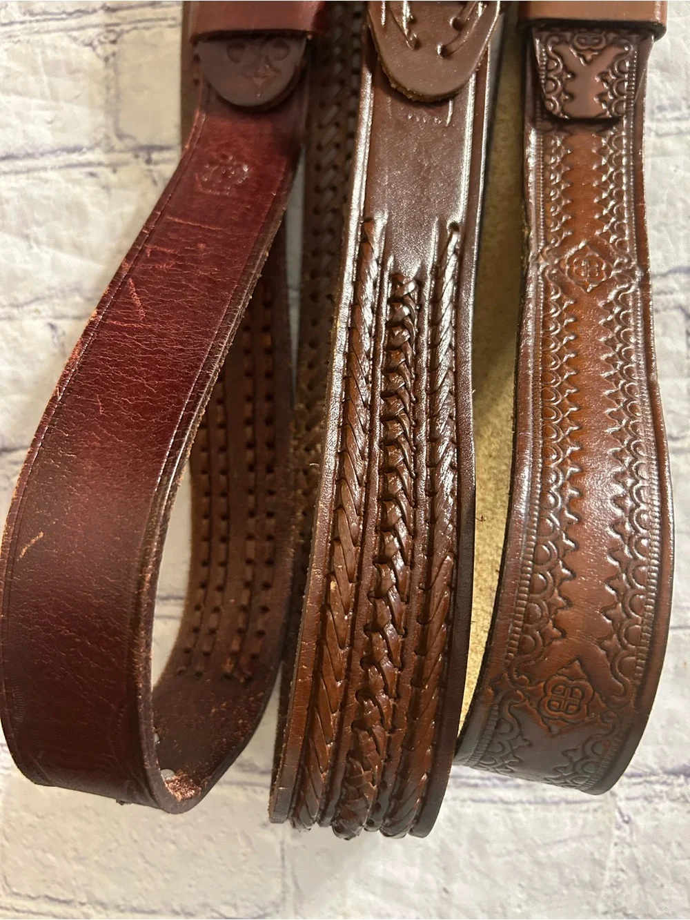 LOT OF (3) BROWN EMBOSSED LEATHER WESTERN CHANGEABLE BUCKLES BELTS MENS 42